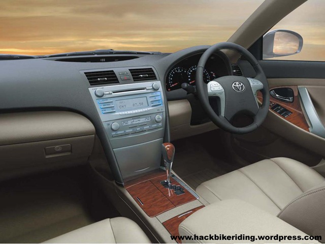 wallpapers of new Toyota Camry